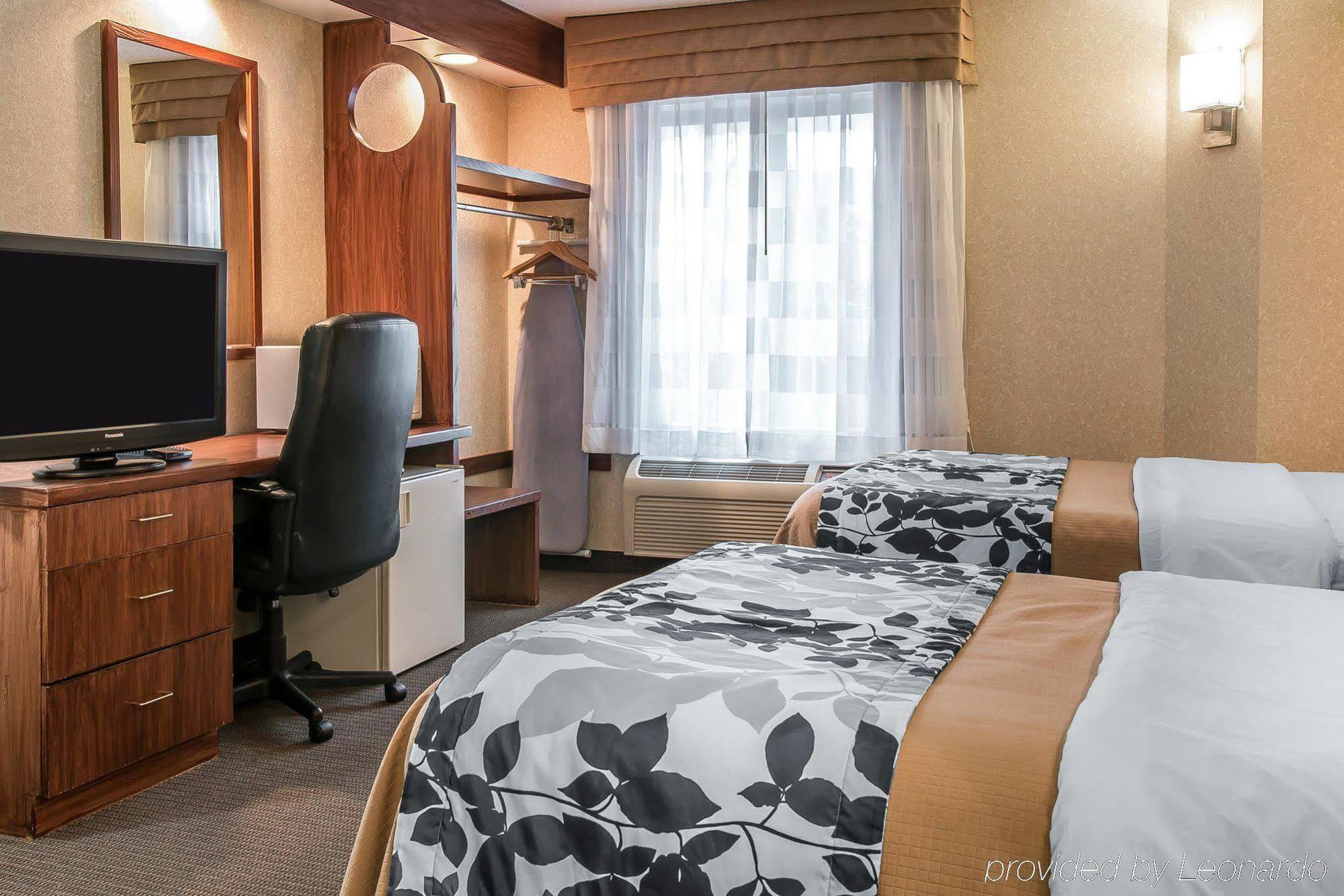 Hotel Baymont By Wyndham Flat Rock Zewnętrze zdjęcie